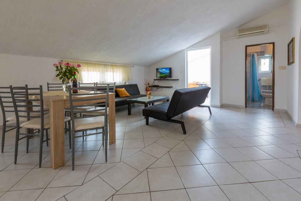Apartments Marica Novi Vinodolski Kültér fotó