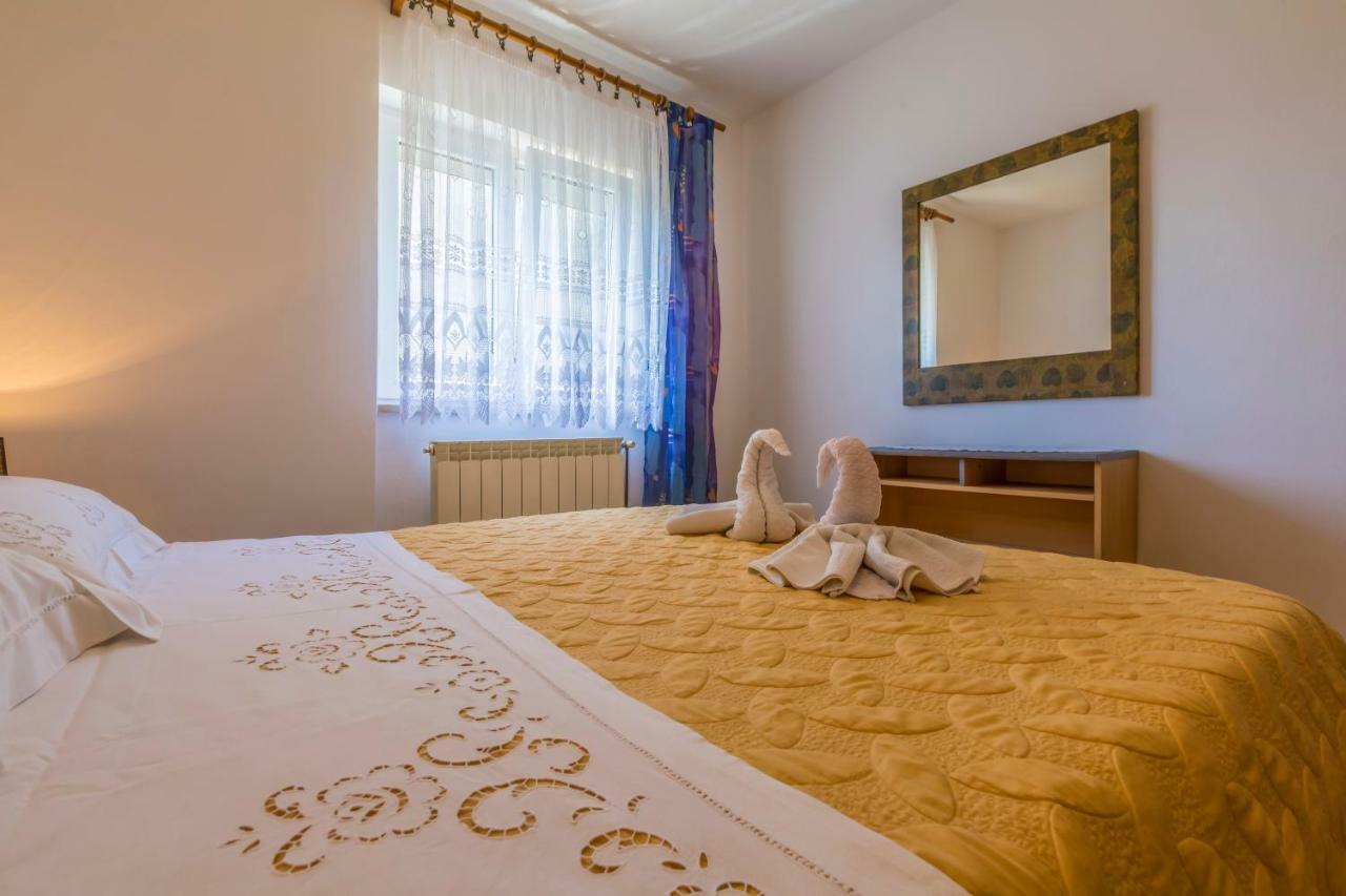 Apartments Marica Novi Vinodolski Kültér fotó