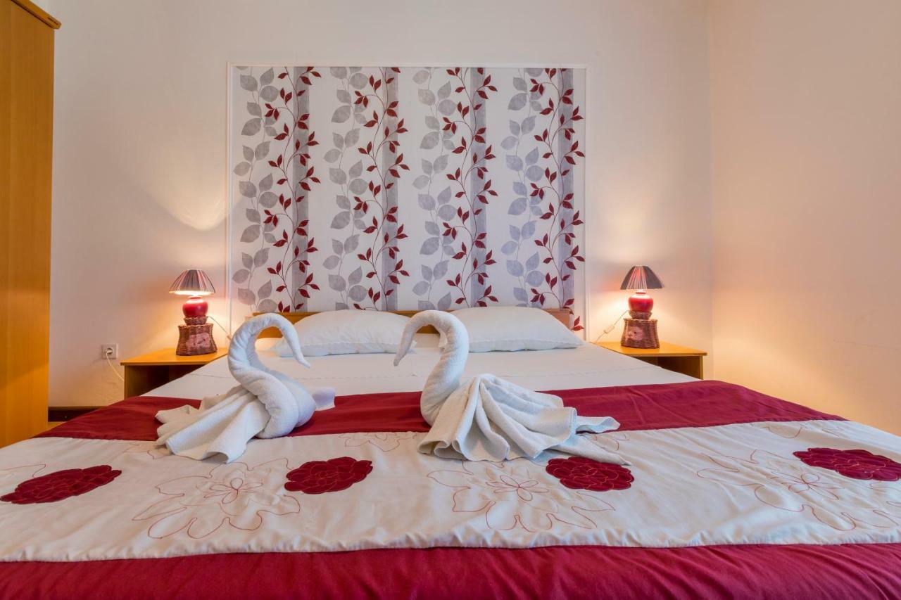 Apartments Marica Novi Vinodolski Kültér fotó